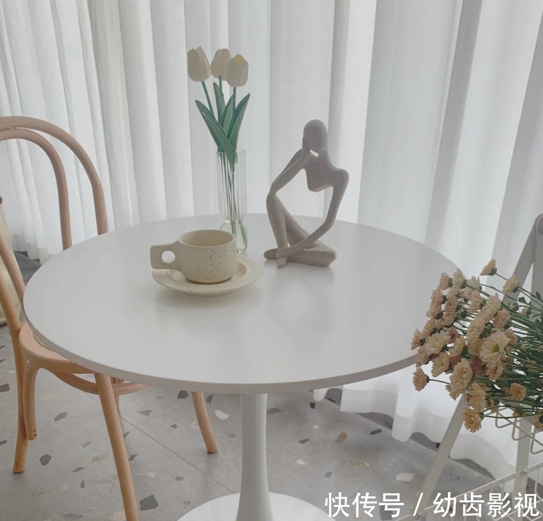 装修|三无装修“一穷二白”?她家102㎡穷装简约风,越住越舒适