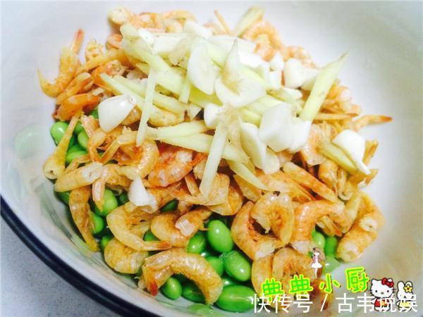 干虾做法，百吃不厌，我隔三差五做一次，鲜香嫩滑，吃完还想吃