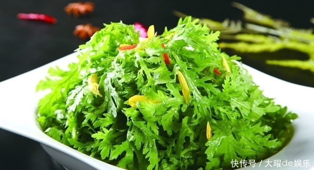 皮肤|女性不想老的太快,常吃此菜,排出黑臭宿便,皮肤细腻有弹性