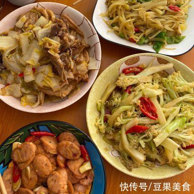 家常菜《酸辣土豆丝》一上桌，老人宝宝全都笑