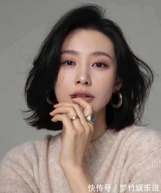 减龄|40岁的女人,别烫“大妈卷”,今年流行“波浪短发”,更减龄