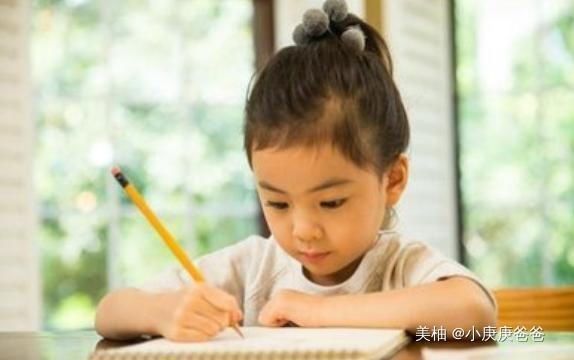 家长|有8个坏习惯,会让孩子越来越笨,有些家长还不知道,中的赶紧改