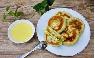 西葫芦别再炒着吃了,做成馅饼更营养,好吃还不贵,简单又易做!