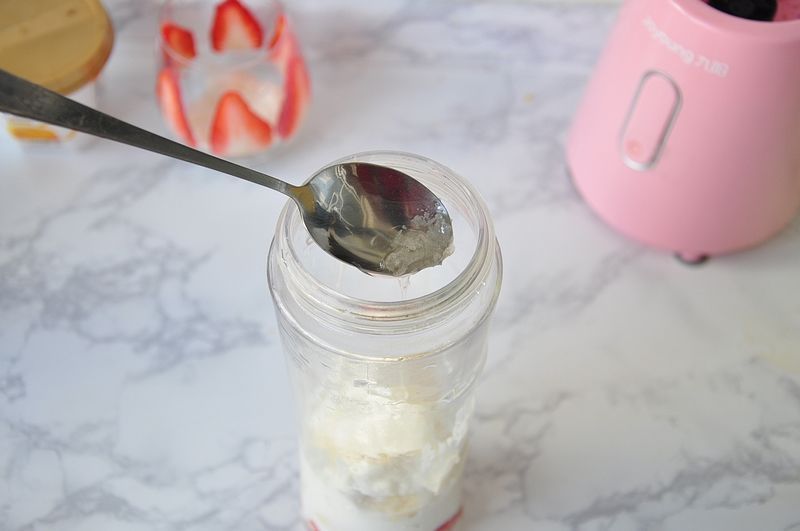 一口气|不用嚼,一口气吃掉几只大草莓,不爱吃水果的孩子也喜欢,省事