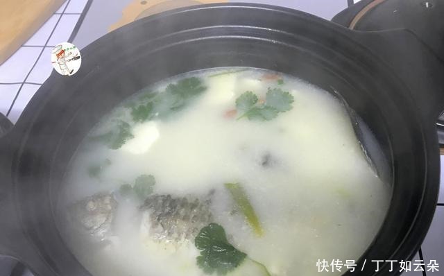 周末晚餐，4口人6道菜，中西合璧，丰富又美味，朋友会做饭真好