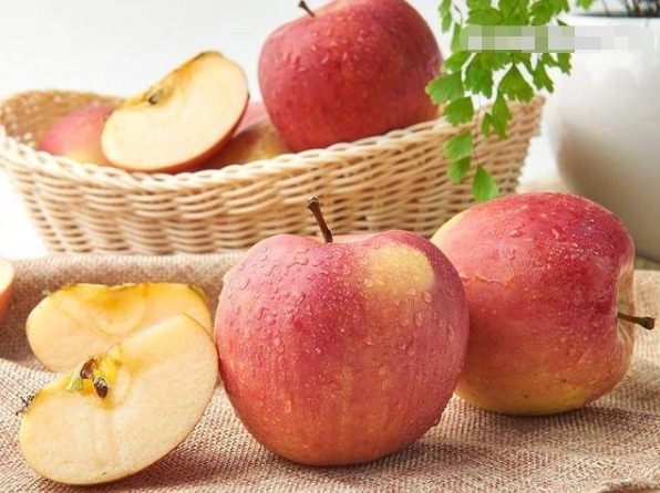 营养物质|这4种水果建议家长让孩子常吃,能增强免疫力,还能缓解眼睛疲劳