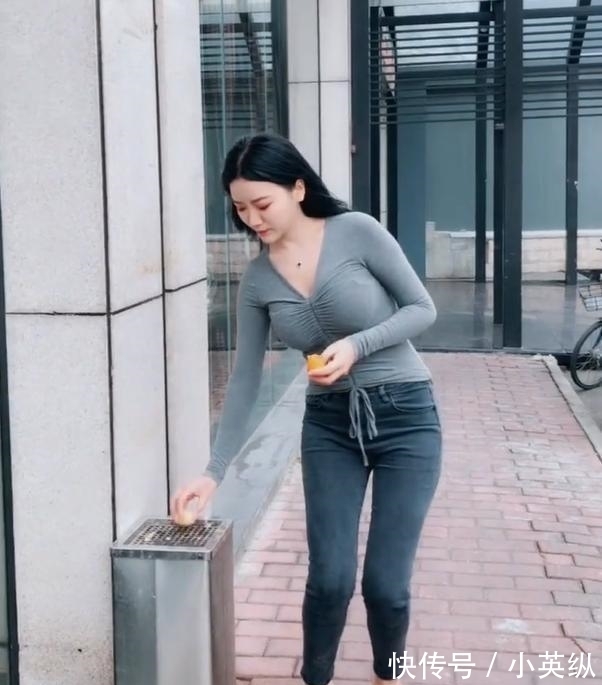 素雅|户外美女淡妆素雅, 着装休闲, 拥有御姐气质美