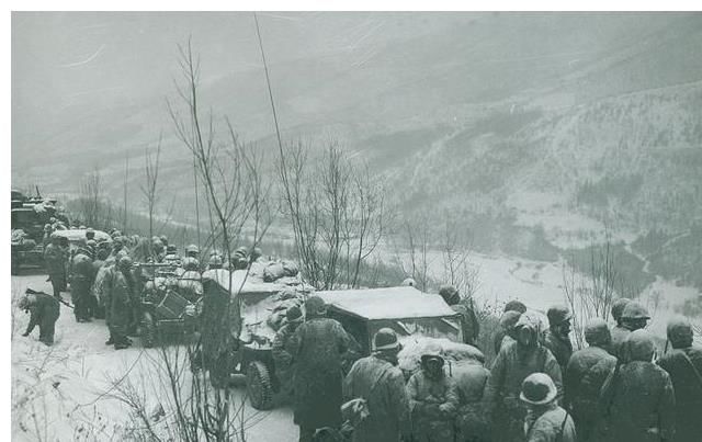 志愿军|美军兵分九路，我打他最强一路！志愿军在长津湖重演萨尔浒之战