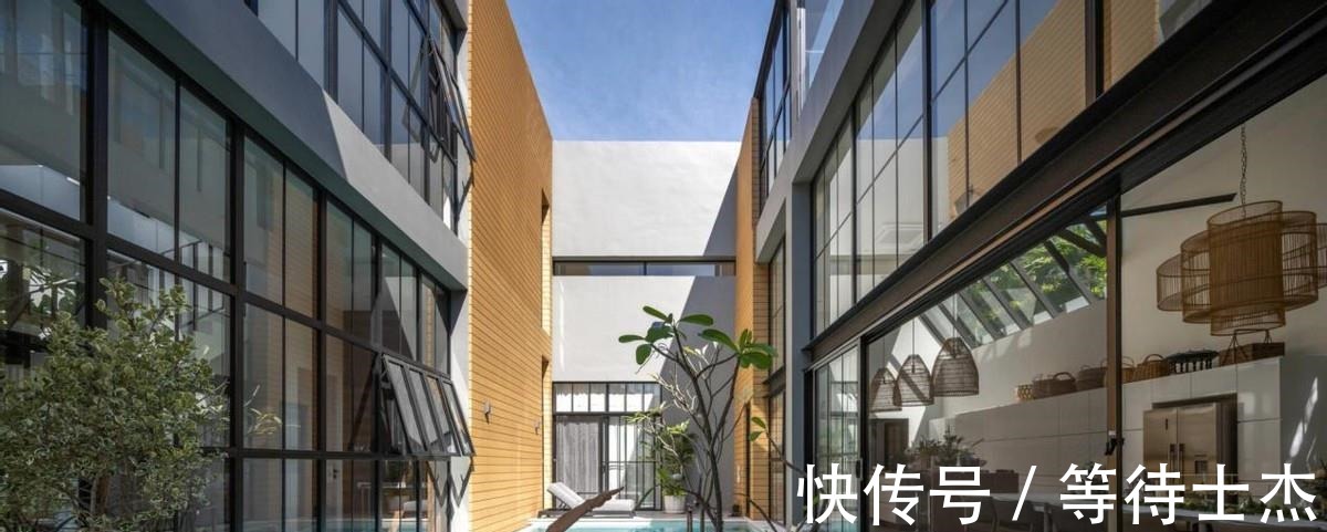 露台花园|满足了我对豪宅想象!下有庭院泳池,上有露台花园,在家照样度假