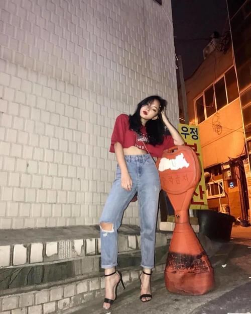 穿搭配色进阶：红色单品这样搭，实用又时髦