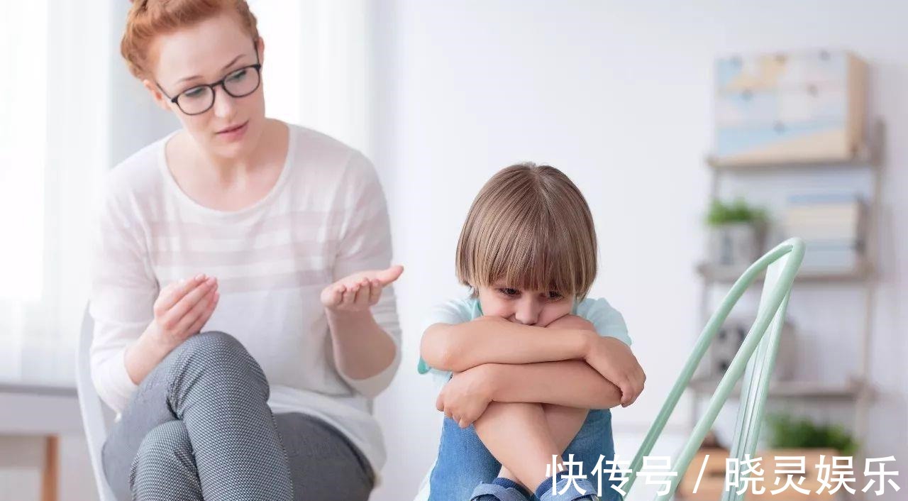 孩子|熊孩子满嘴“口吐芬芳”,奶奶夸真聪明,邻居:这孩子算养毁了