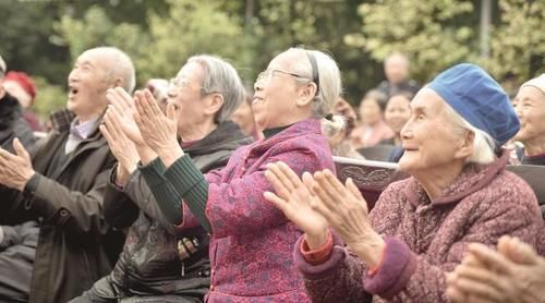 老人|长期走路有助于长寿?提醒:过了60岁的老人,尽量做好这3件事