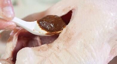 广式|广式烧鹅这样做,皮脆肉嫩,肥而不腻,作为吃货必吃的美食