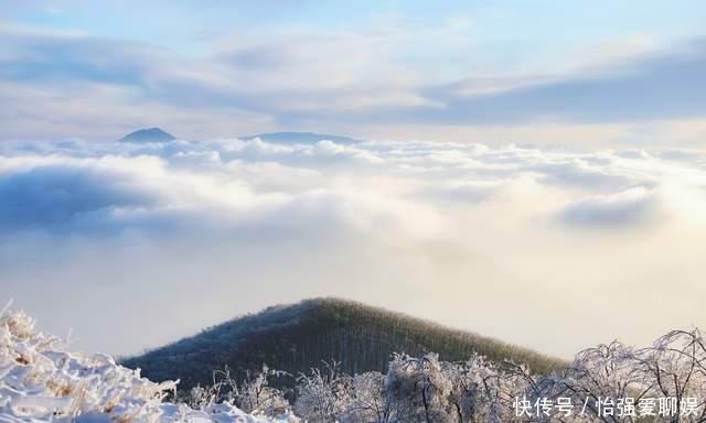 雾凇|吉林滑雪场山顶的日出、雾凇和云海，景色如世界尽头的冷酷仙境