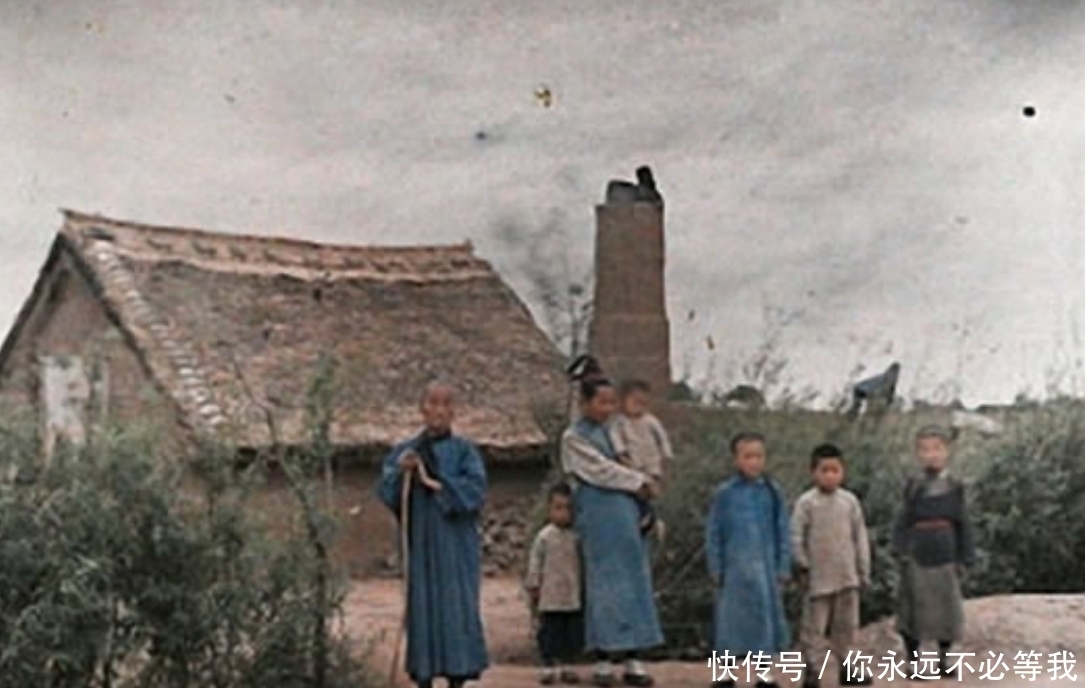 晚清|晚清上色老照片：美目倩兮的青楼女子，气若幽兰的乾隆孙女！