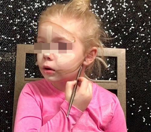 6岁女孩热衷化妆，爸反对妈支持！面对臭美的娃，父母如何应对？