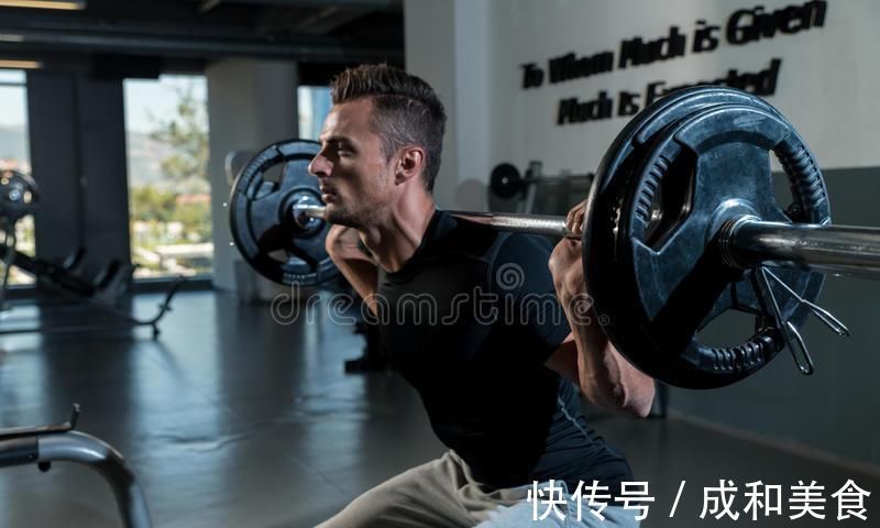 初学者|为什么你应该使用T形杠铃胸前推(Landmine Press)?因为很值得