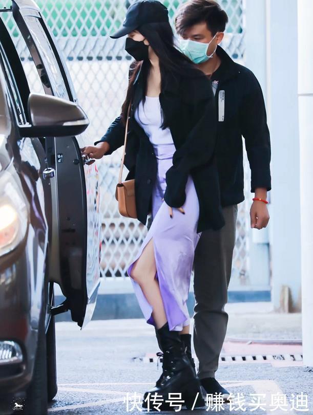 三木又穿火了一种流行色,叫“奶油紫”,显白又好看,黄皮都适合