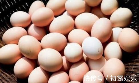吃这么多年鸡蛋,今天才知道红壳和白壳的区别,别再买错了