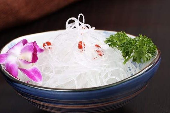 包萝卜馅饺子，这2味调料不能放，味道很怪还发苦，用错毁一锅