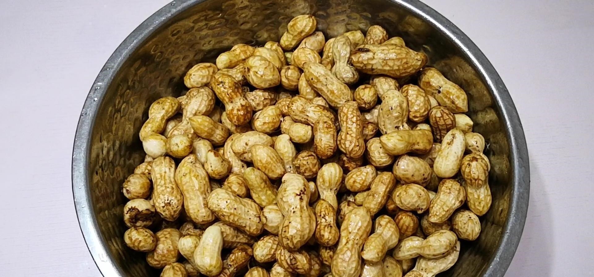 煮花生，最忌直接加水就煮，多加1步，花生又香又入味，还省火