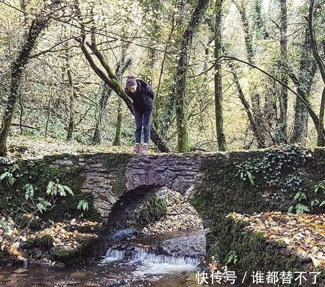 针管$全球最抠女画家，用一支2元针管笔惊艳世界，连英国皇室都惊叹