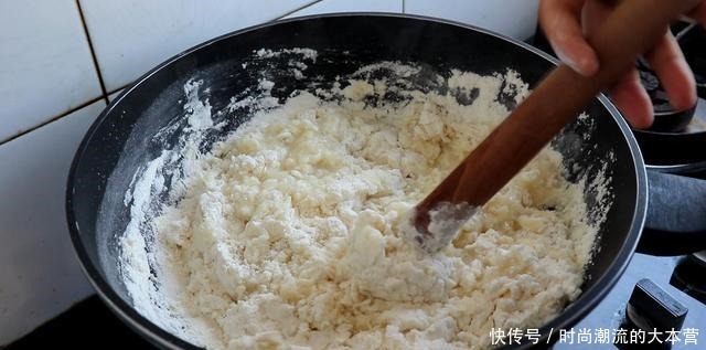 教你正宗的炸油糕做法,最详细炸油糕配方,外酥里软,比买的好吃