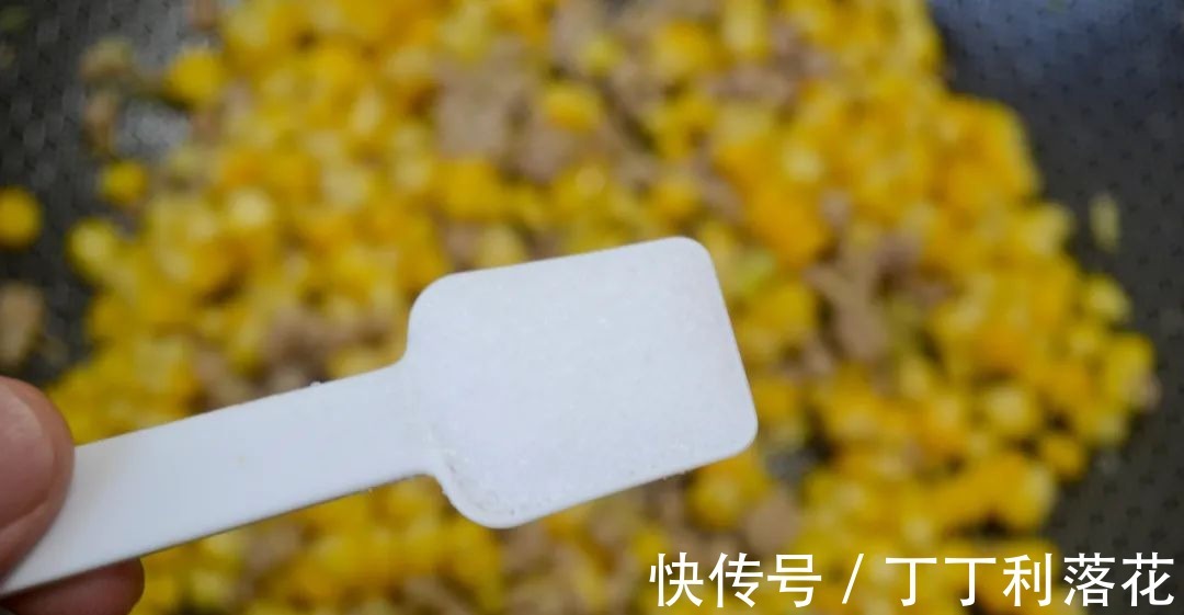 跟着我一起|玉米早餐饼简单的新做法,饱腹抗饿好吃不发胖,减脂塑身就吃!