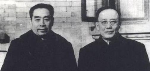 学无术@郭沫若写4字怼鲁迅,鲁迅用5字回怼,把郭沫若形容得太贴切