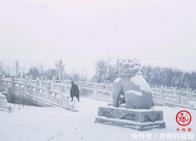 老照片|彩色老照片70年前故宫雪后美景 浓浓的古典味道