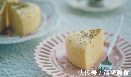 甜点|是蒸出来的蛋糕,不用烤箱,简单易做有营养,是我们全家都爱吃的一种甜点