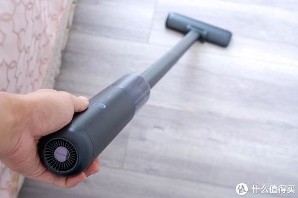 倍思H5家用随手吸体验：小巧便携，家用车用一网吸尽