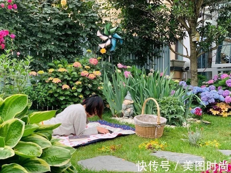 满园|2年前,买了一栋带院子的房子,在高楼喧嚣中建一个“梦幻花园”