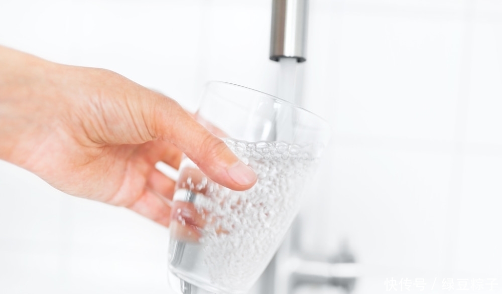 醫(yī)生提醒:血脂較高的人,盡量少吃三樣水果,或可助你穩(wěn)定血脂