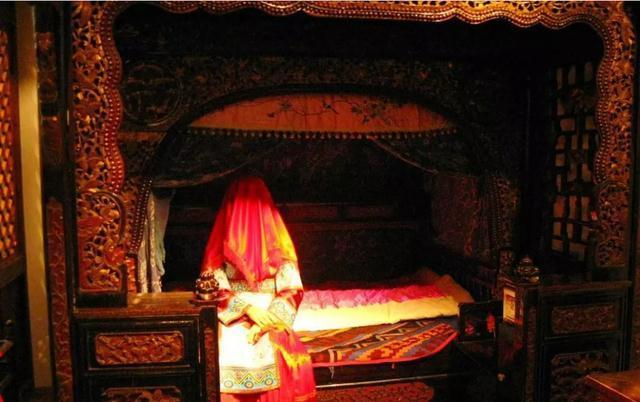 诸葛亮#《金瓶梅》:西门庆为什么要在新婚夜鞭打李瓶儿