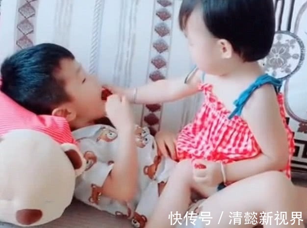 妹妹|哥哥不好好吃饭,两岁多的妹妹一招制服,想生二胎