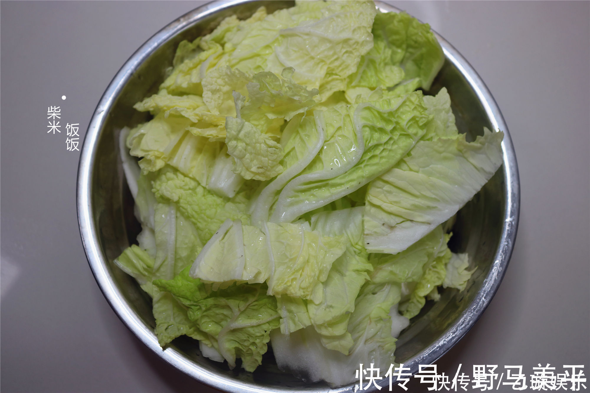 开胃|我家吃白菜,最爱这做法,大火一炒2分钟上桌,太开胃了