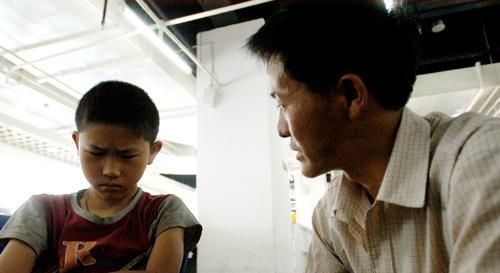 孩子|不被儿女“赡养”的老人,年轻时往往是这3种父母,怪不得别人