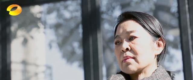 倪萍：捞金陶冶情操两不误，一边录节目一边为《怦然再心动》作画