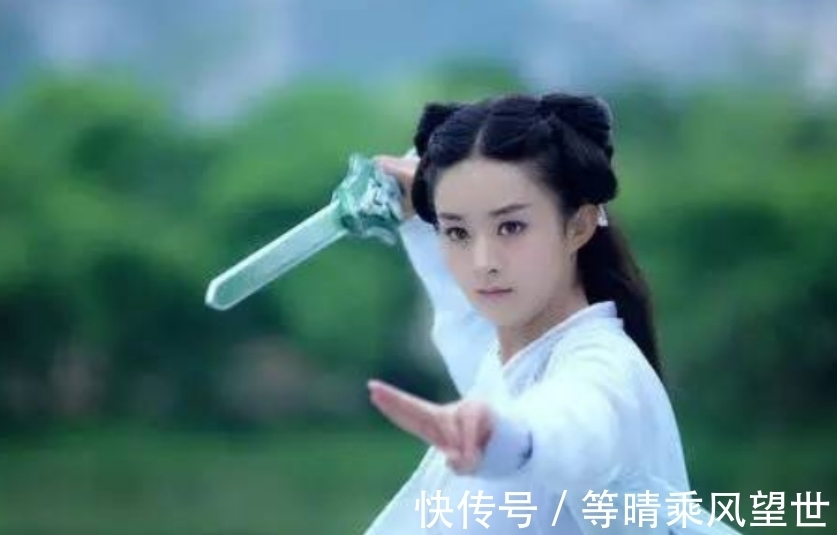 艳惊四座!唐朝才子急欲施展抱负,却屡试不第,写下一诗,成千古名作