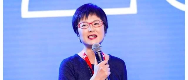 告别央视的5位女主持人,各有各的故事,今最大者53岁,最小44岁