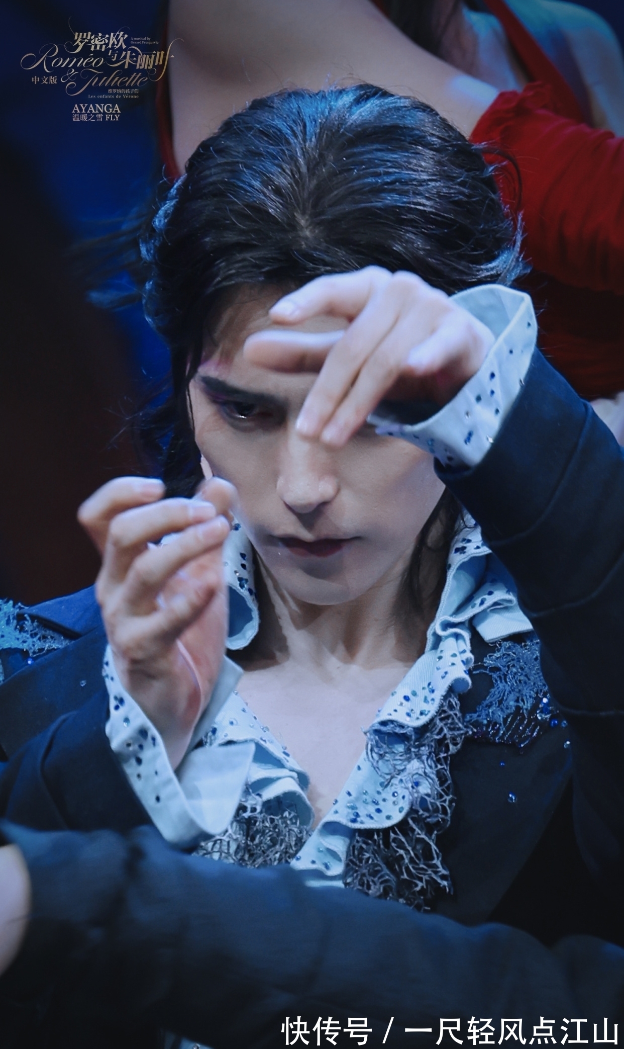 古典$他就像一幅古典的油画一样,真好看!