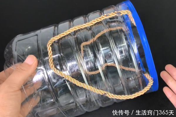 绳子|空油桶上穿2根绳子，真是太厉害了，在家做10个都不够用！太棒了