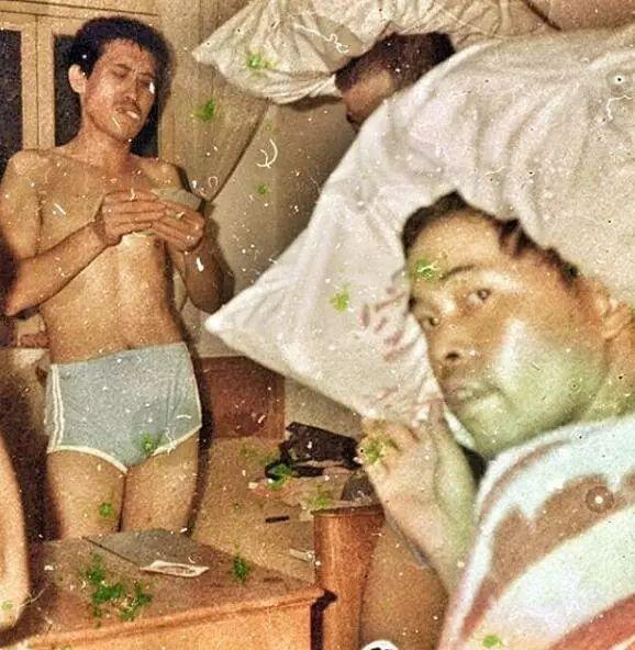 回忆杀&法国艺术家花7年,拯救85万张中国老照片,每张都是回忆杀