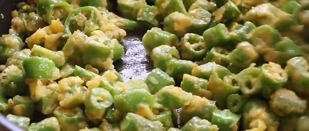 辣椒炒鸡蛋新做法,不用炒不用腌,上桌就被抢光光