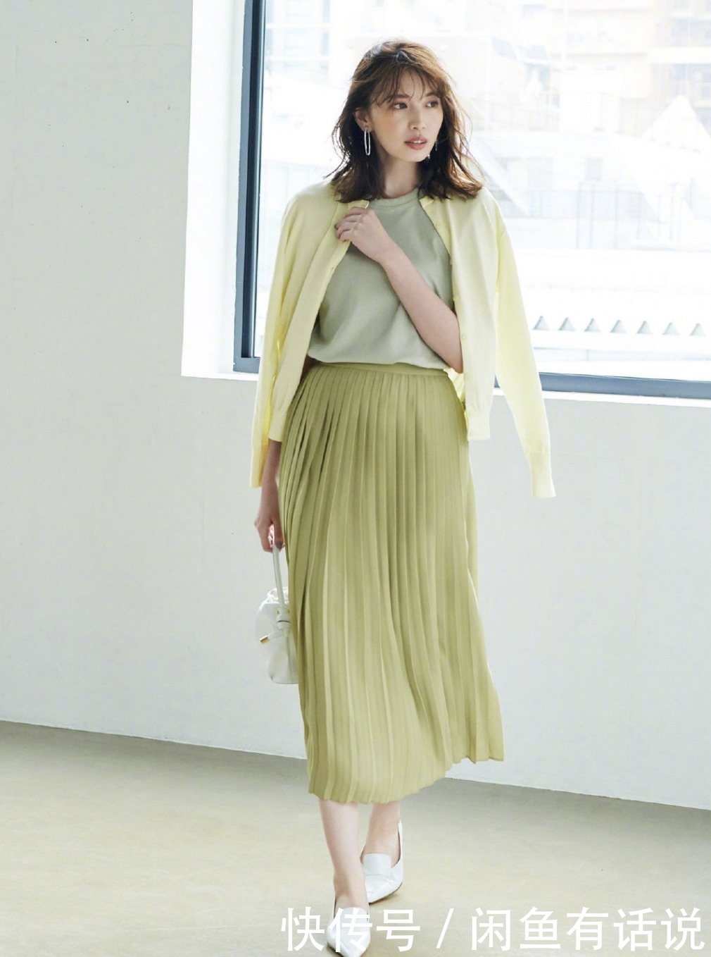 裙子|现在流行一种裙子,叫“过膝不及踝”,显瘦又洋气,中年人也适合