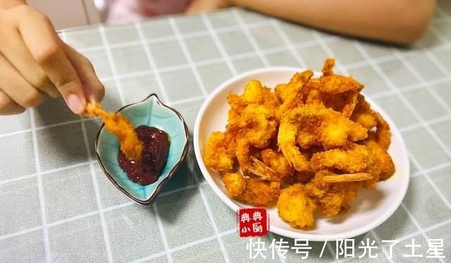 好吃|外酥里嫩,好吃到吮手指的脆皮虾,家里有小朋友的一定要做一回!