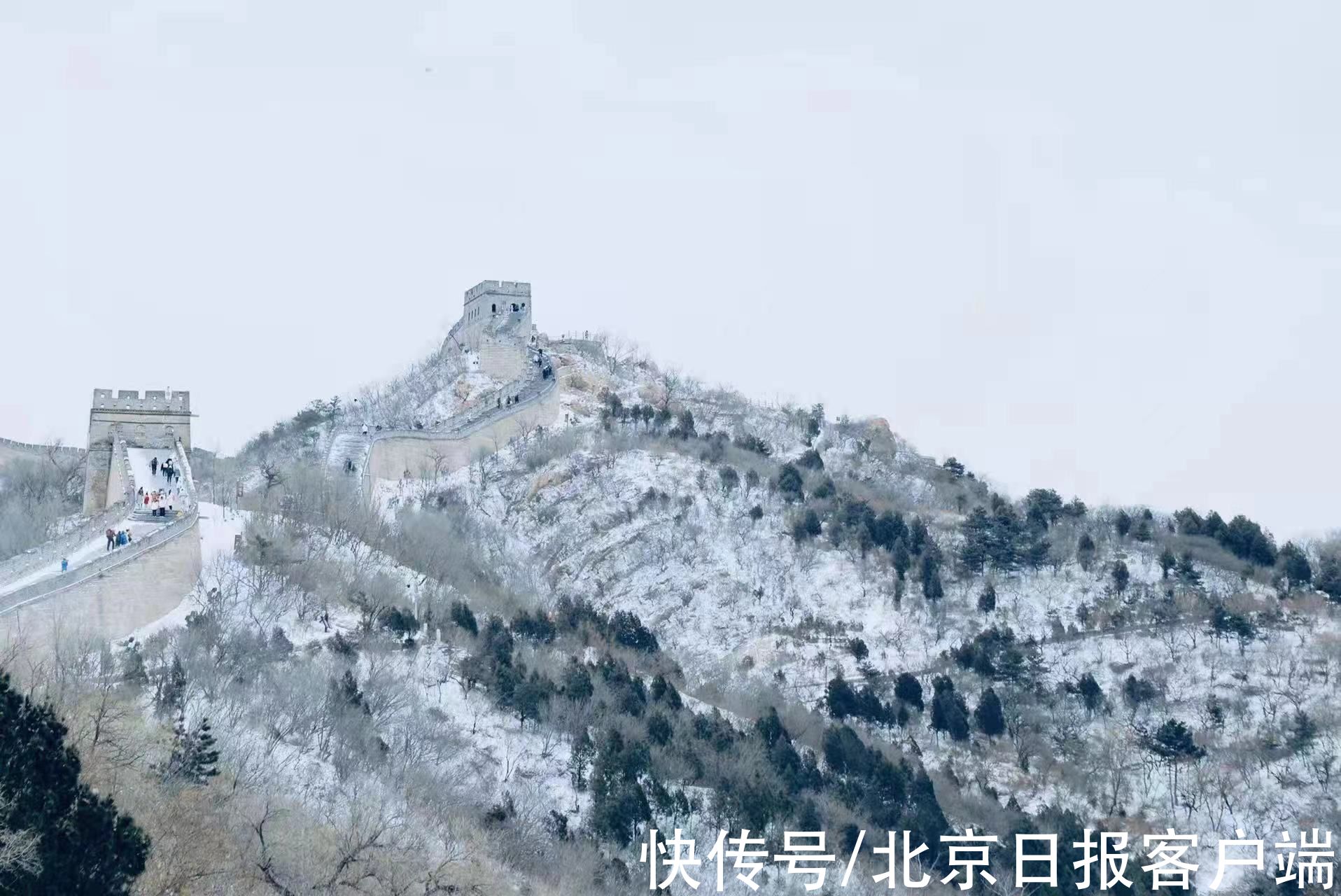 卧雪|巨龙卧雪！雪中长城如丹青水墨