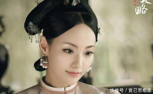 她是历史上的纳兰淳雪,因为她漂亮的外表,隔三差五被乾隆翻!