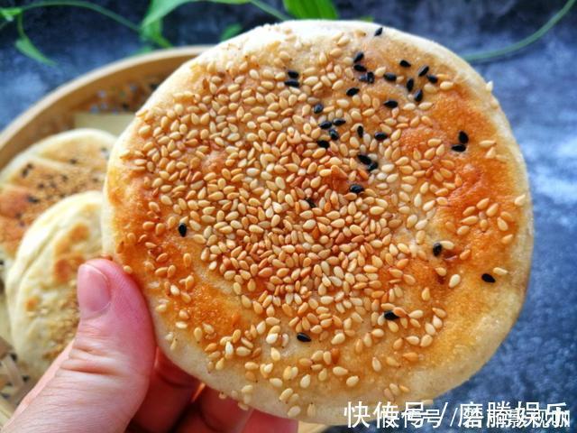 想吃|想吃烧饼不用买,没有烤箱也能做,煎一煎凉了也不发硬